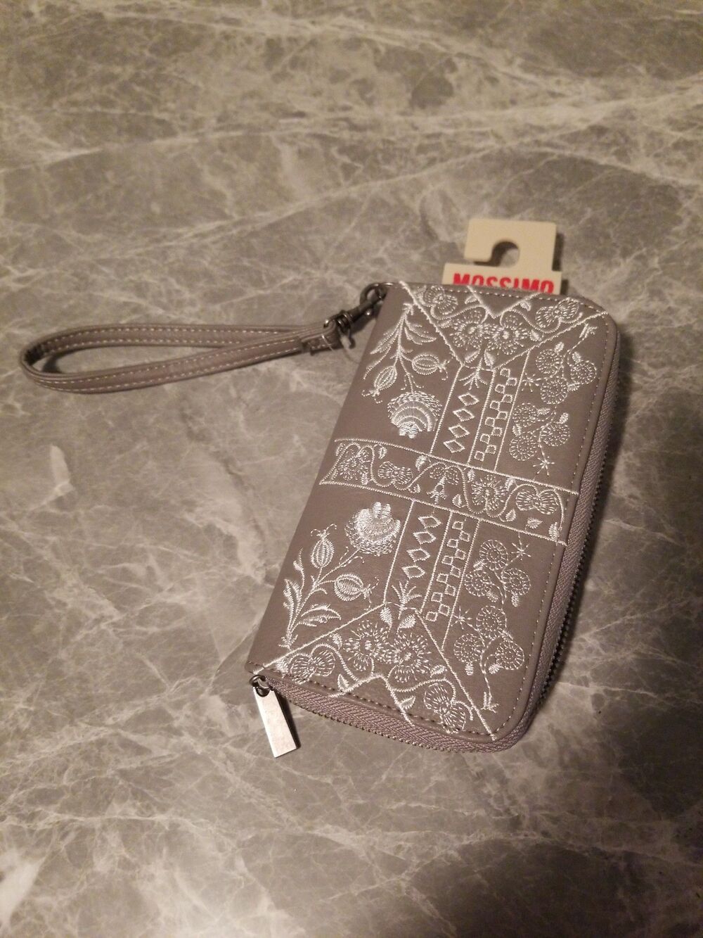 NWT Mossimo gray wallet with white embroidered flowers